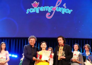 Remaja Indonesia Juara Menyanyi Internasional UNICEF